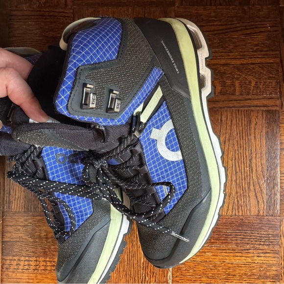 On cloud cloudalpine Running women’s Blue Hiking Shoes high cut - Picture 2 of 2